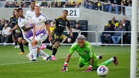 alineaciones de orlando city contra columbus crew